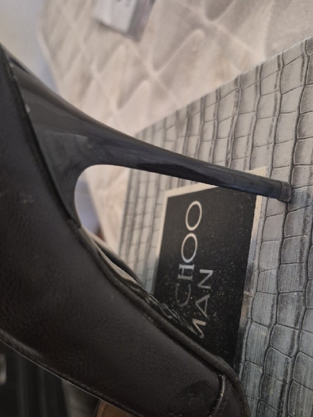 Vero Cuoio Black Pointed-Toe Leather Pump - Picture 6 of 7